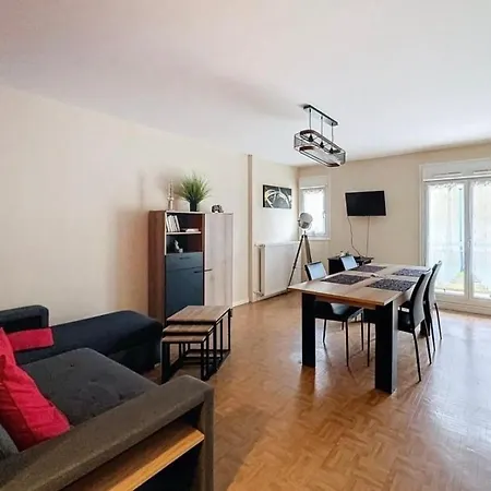 Proche Centre Apartment